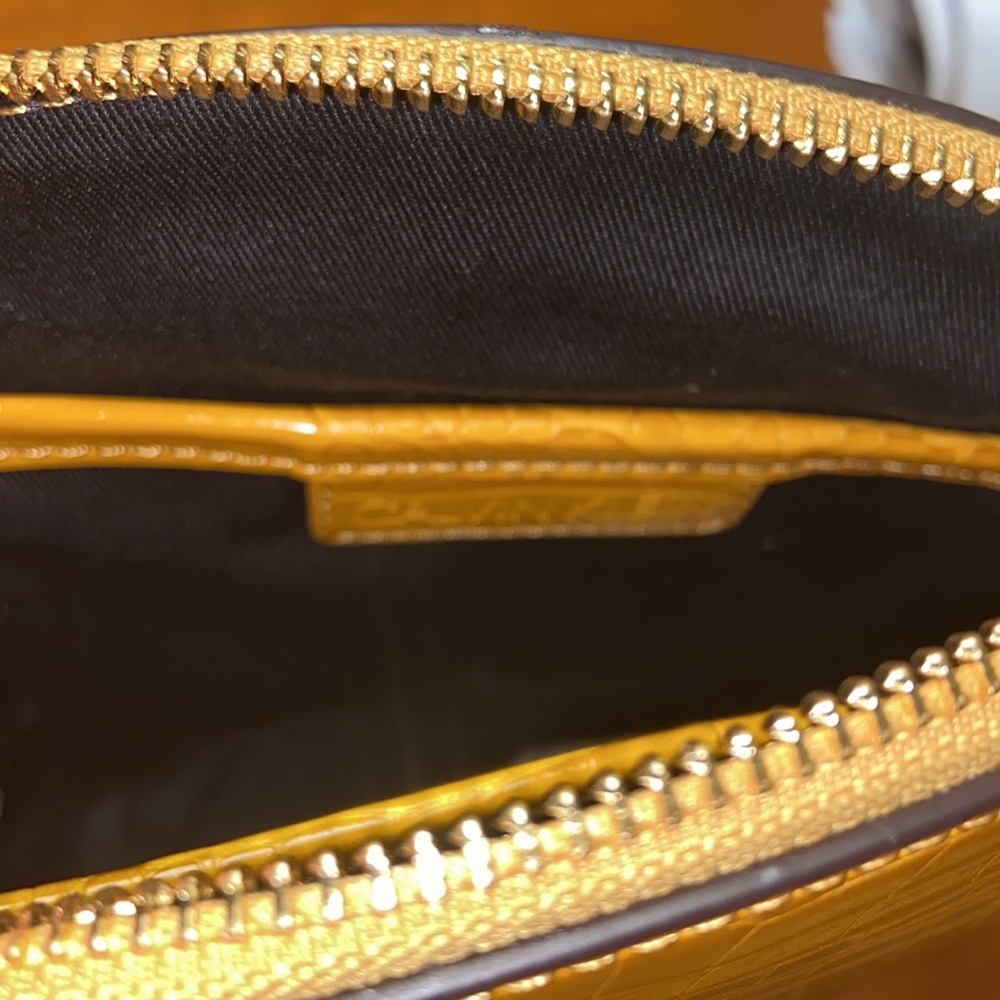 NWT🌼Calvin Klein Lock Embossed Crossbody Bucket - Picture 10 of 16